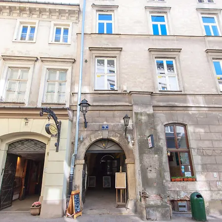 Draggo House - Old Town Hostel