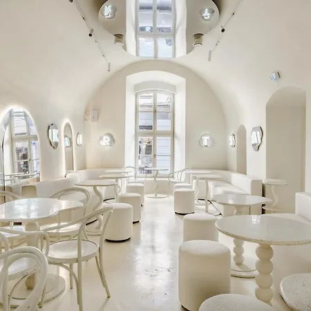 Draggo House - Old Town