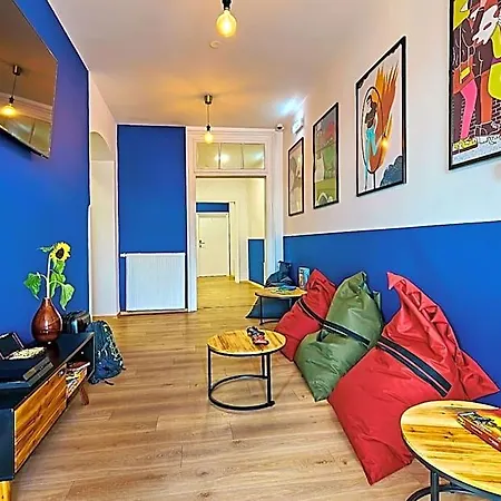 Draggo House - Premium - Old Town Hostel Krasków