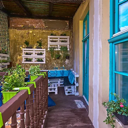 Hostel Draggo House
