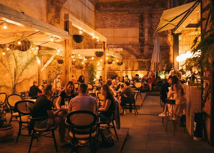 بيت شباب Draggo House - Old Town